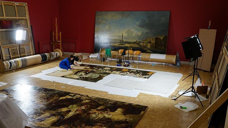 Реставрация картины Вильгельма Котарбинского «Оргия»   Фото: rusmuseum.ru