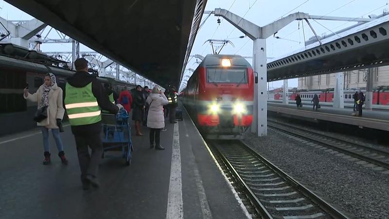 Билеты на поезд таврия в севастополь. Поезд 027 Таврия. Поезд Санкт-Петербург Севастополь. Поезд Таврида. Скоростной поезд Санкт-Петербург Севастополь.