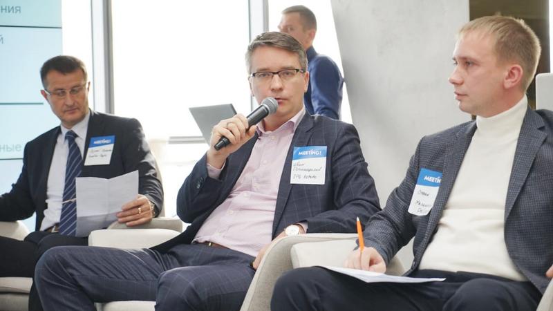 Иван Починщиков (в центре) Фото: пресс-служба IPG.Estate