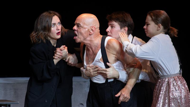 Фото: официальный сайт театра »Сатирикон