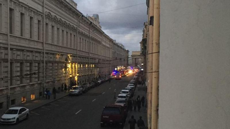 Санкт петербург метро задымление. Метро СПБ задымление.