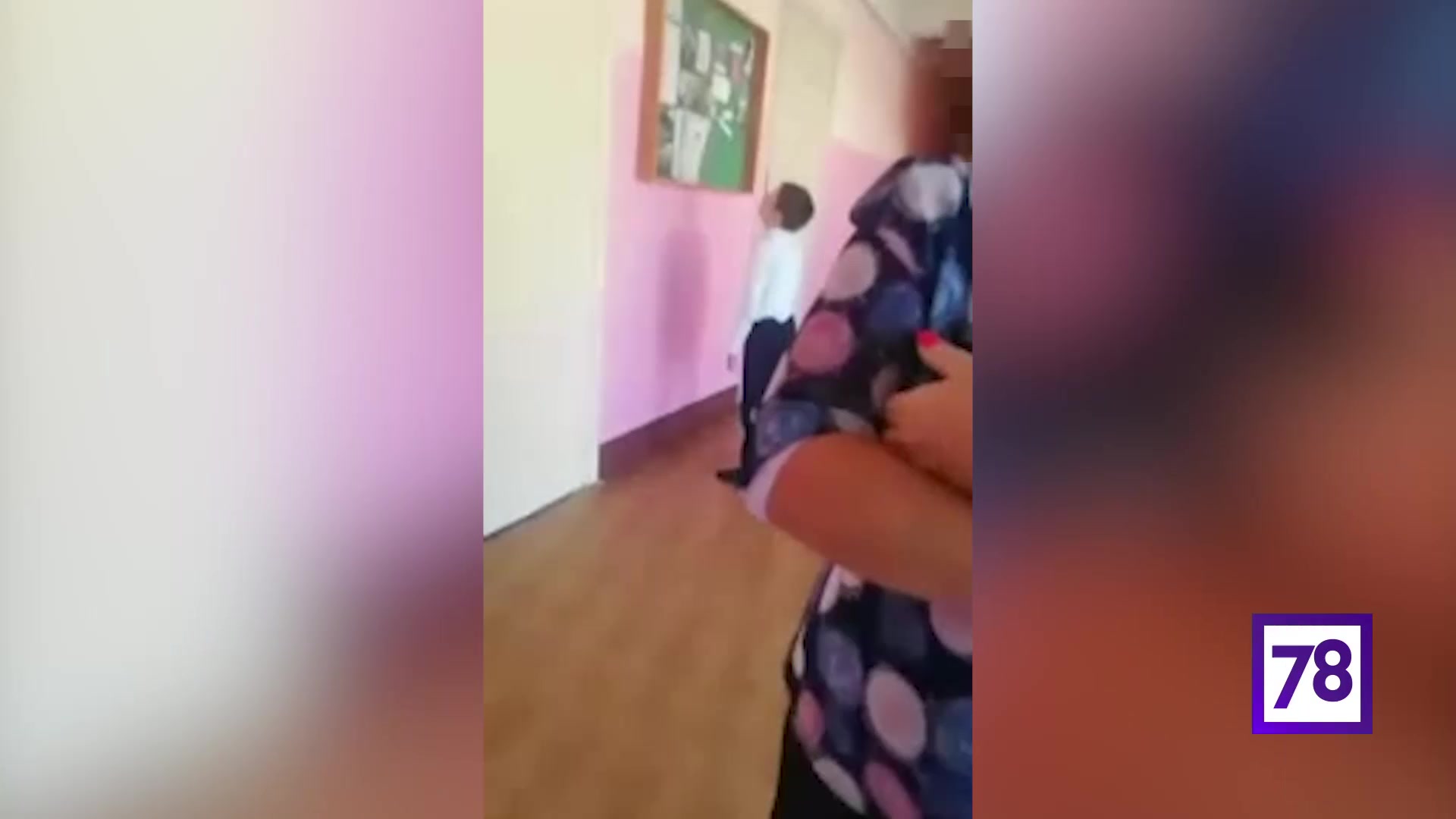 мальчик трахает девочку в школьном туалете видео фото 48