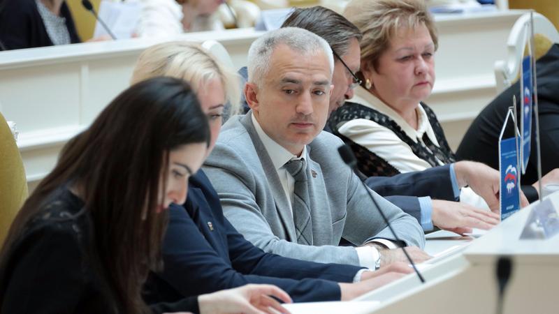 Роман Коваль  Фото: пресс-служба Законодательного Собрания Санкт-Петербурга
