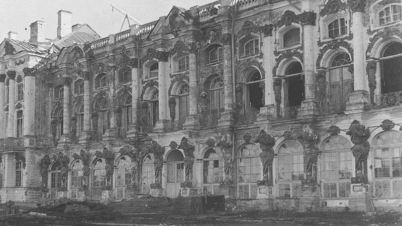 Екатерининский дворец, 1944  Фото: пресс-служба ГМЗ »Царское Село