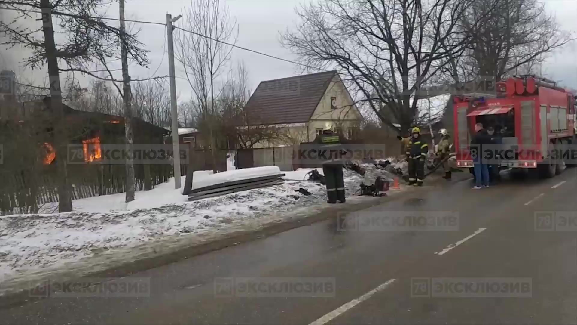 Мужчина с ожогами попал в больницу Тосно после пожара в частном доме