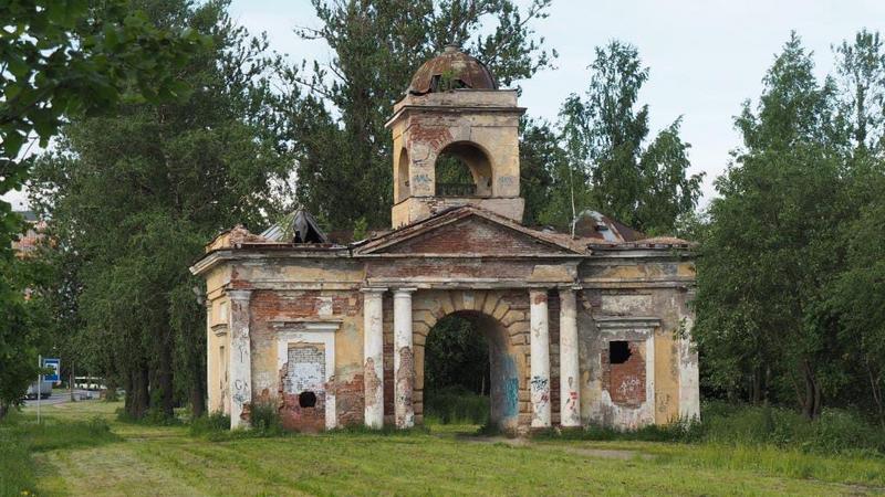 Александровские ворота  Фото: пресс-служба КГИОП