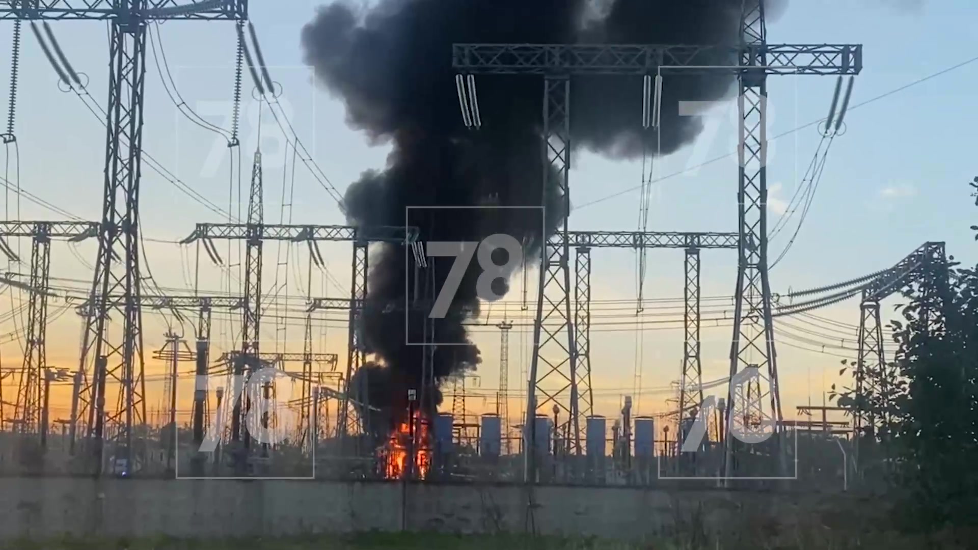 Пожар трансформатора на Восточной электрической подстанции продолжается —  видео