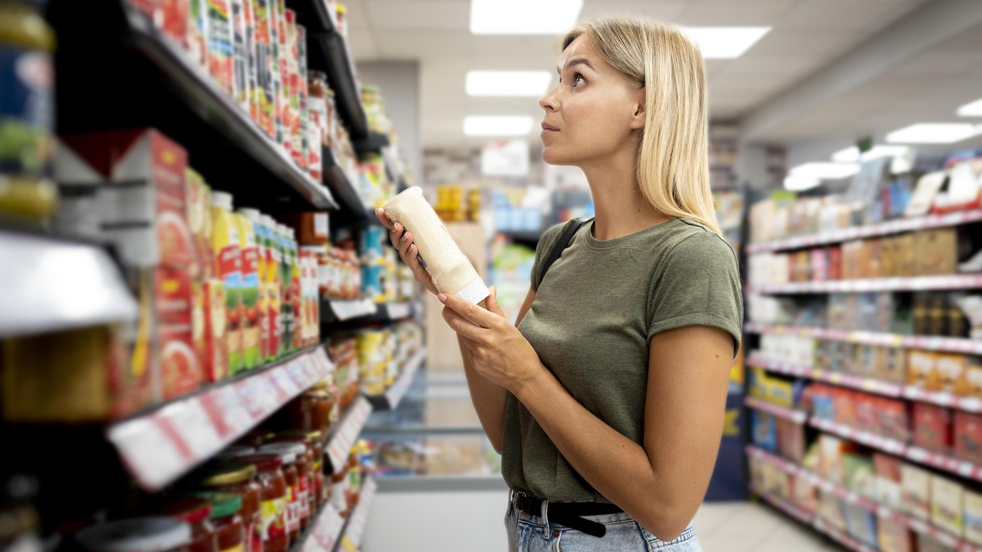 На стороне покупателя: пропадут ли с полок магазинов вредные продукты после  маркировки