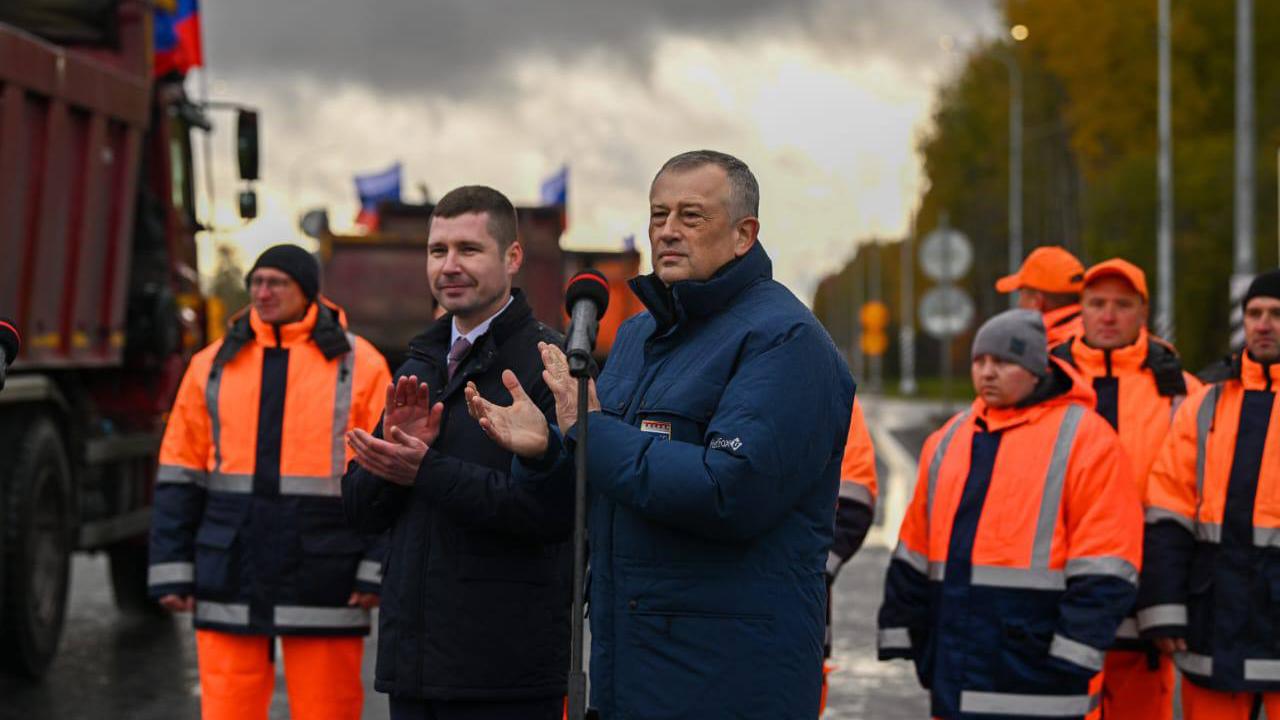 Власти Ленобласти открыли участок трассы Р-23 на Псков и Минск после  капитального ремонта