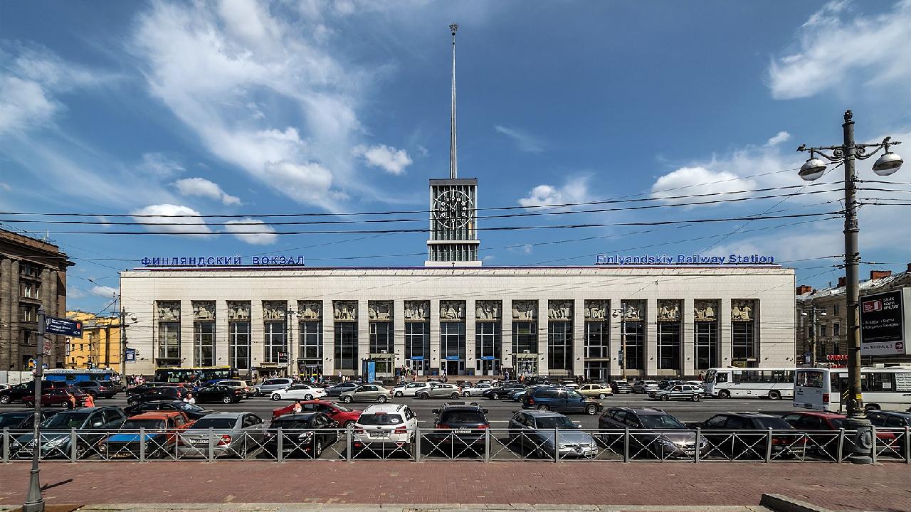 Как добраться до главных вокзалов Петербурга и какие были уничтожены