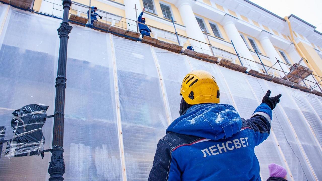 Министерству народного просвещения и Дирекции императорских театров вернули  подсветку