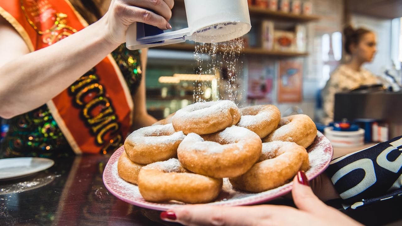 Где в Петербурге находятся знаменитые пышечные с лучшей выпечкой