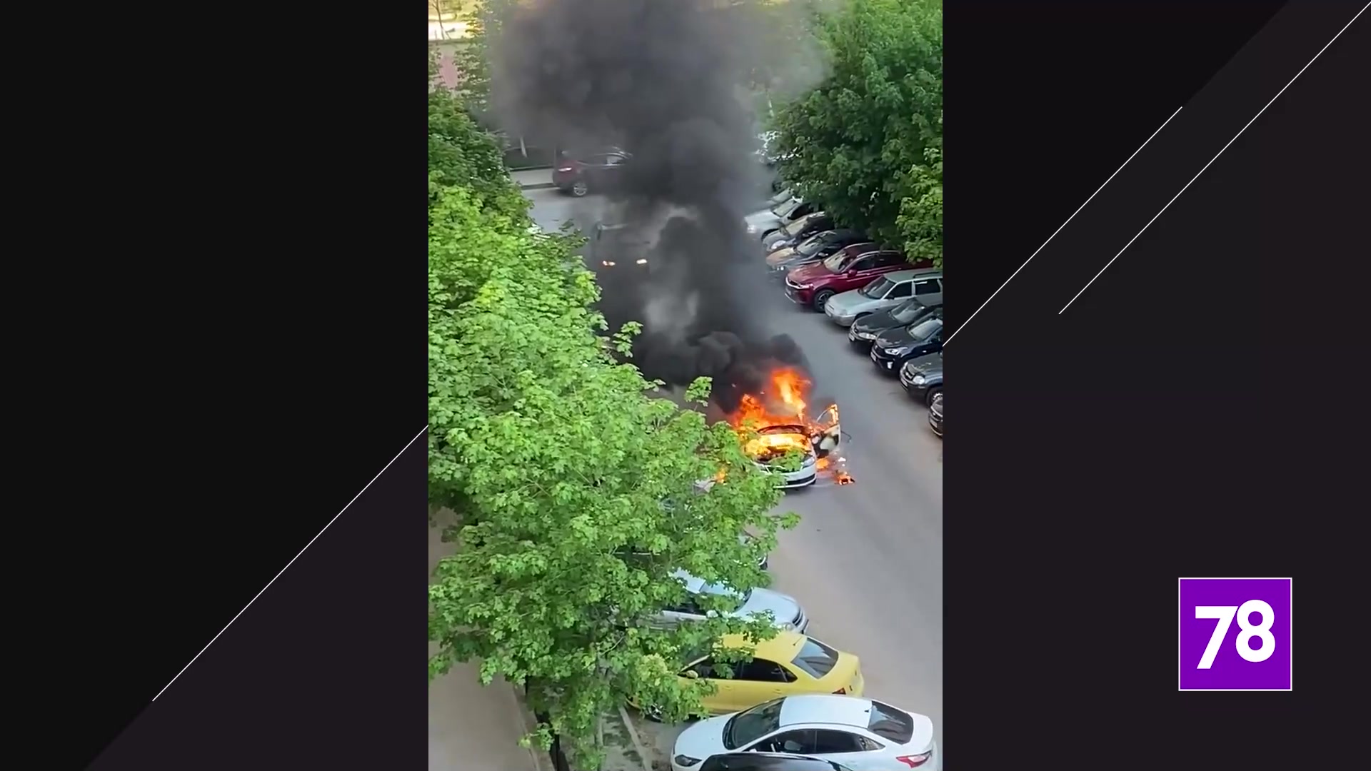 Автомобиль такси горел и взрывался утром в Кудрово – видео