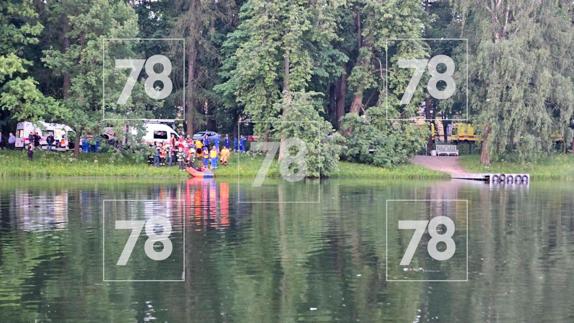 понтон для отдыха на воде с мотором | Дзен