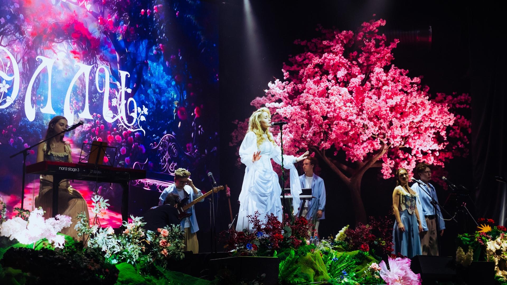 Фото: vk.com элли на маковом поле