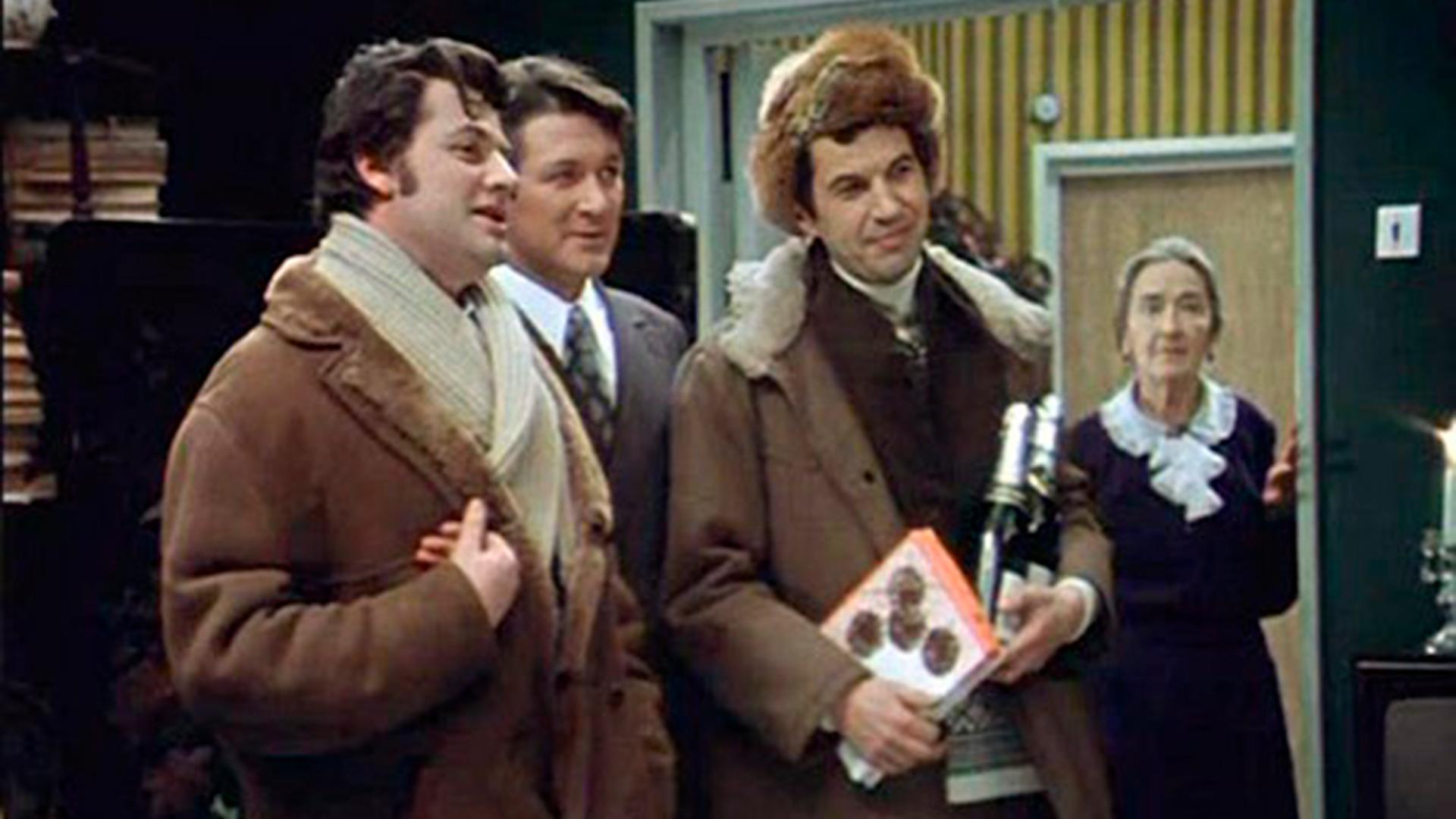 Фото: Кадр из фильма »Ирония судьбы, или С легким паром!