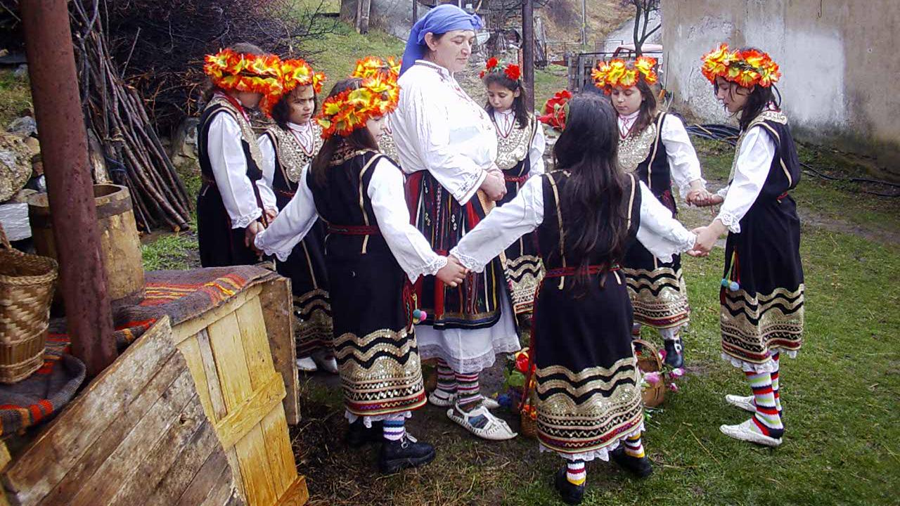 Лазарование в Болгарии Фото: wikipedia.org; Общественное достояние