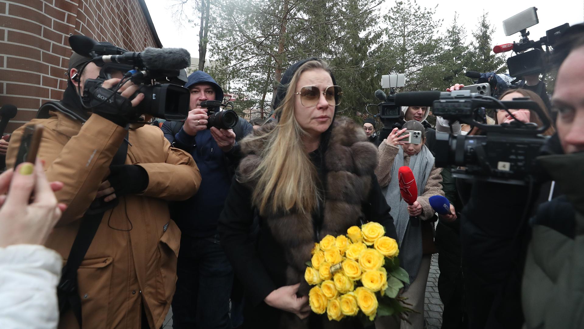 Мария Миронова на похоронах Ларисы Голубкиной Фото: ИЗВЕСТИЯ Андрей Эрштрем