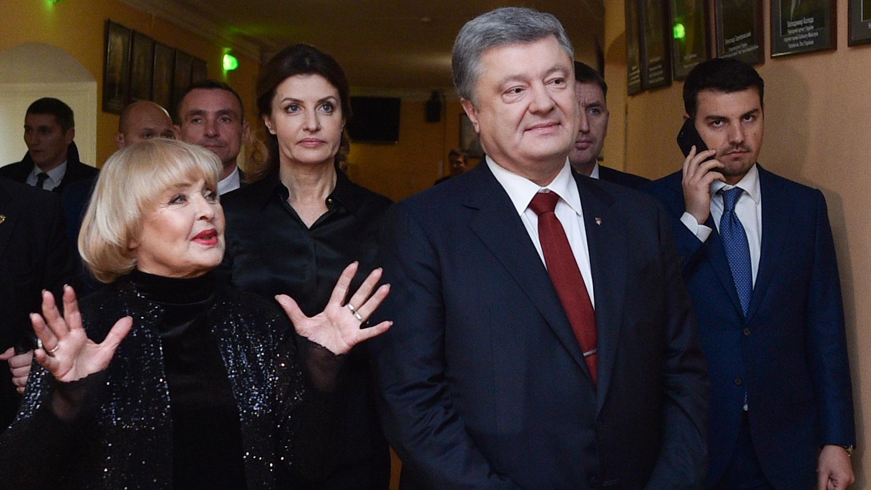 Ада Роговцева и Пётр Порошенко  Фото: wikimedia.org