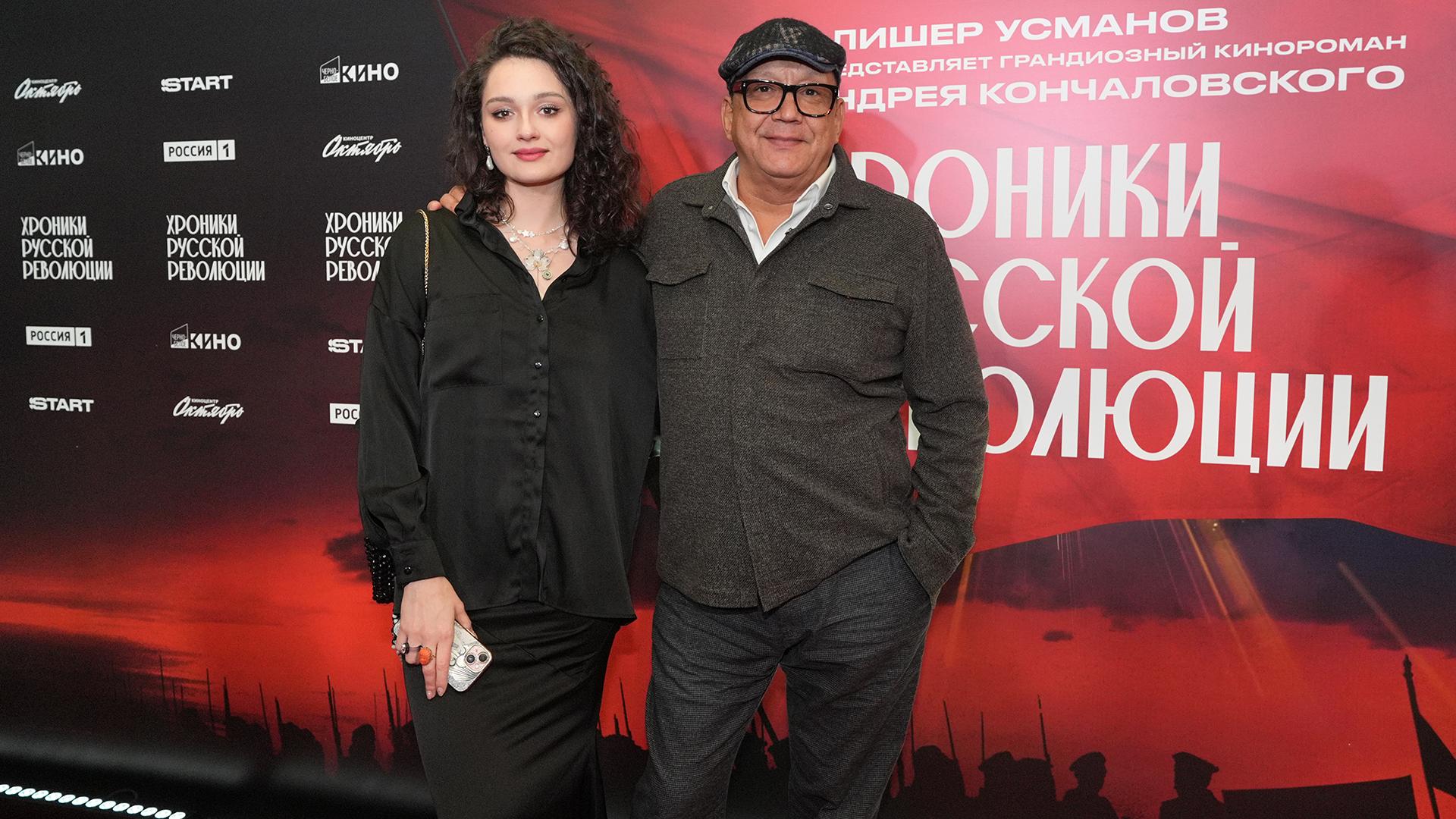 С дочерью  Фото: ИЗВЕСТИЯ Андрей Эрштрем