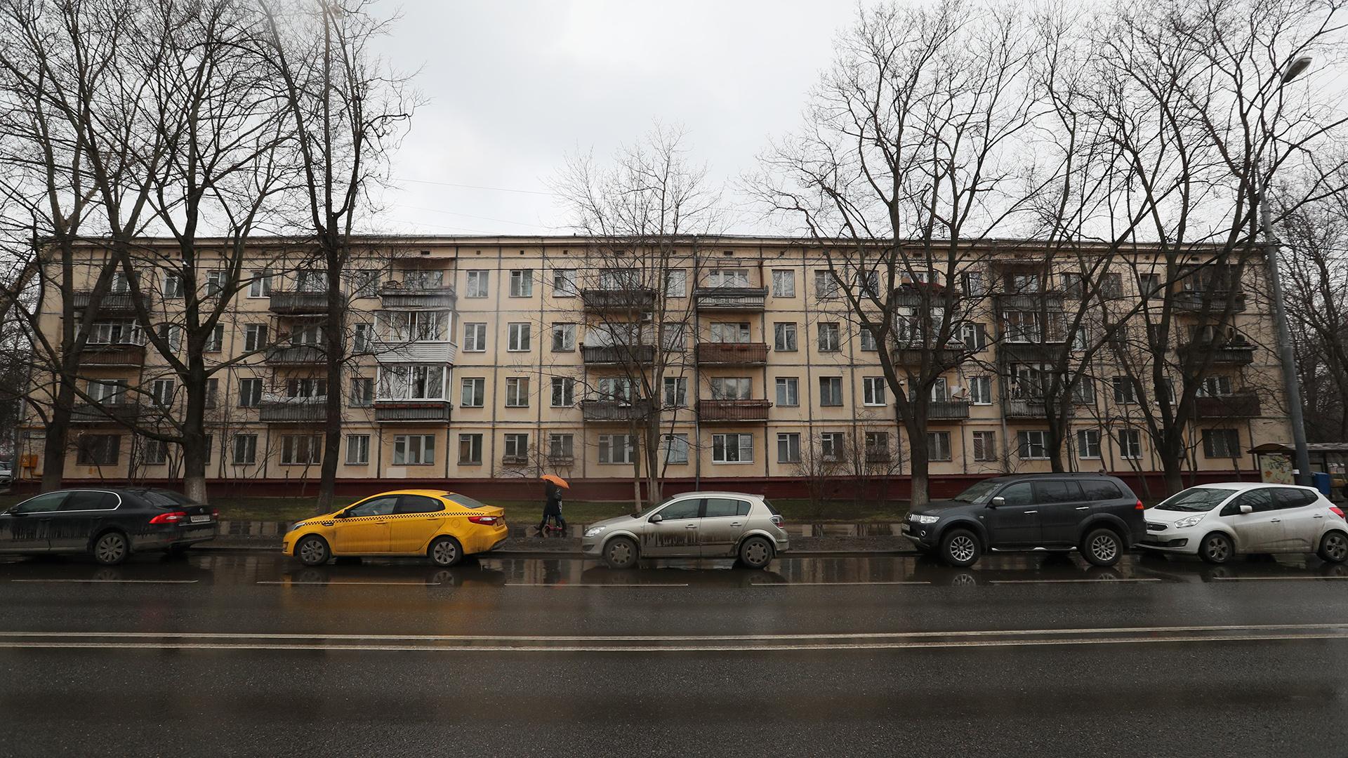 Первая Хрущевка на улице Гримау, 16  Фото: ИЗВЕСТИЯ Александр Казаков