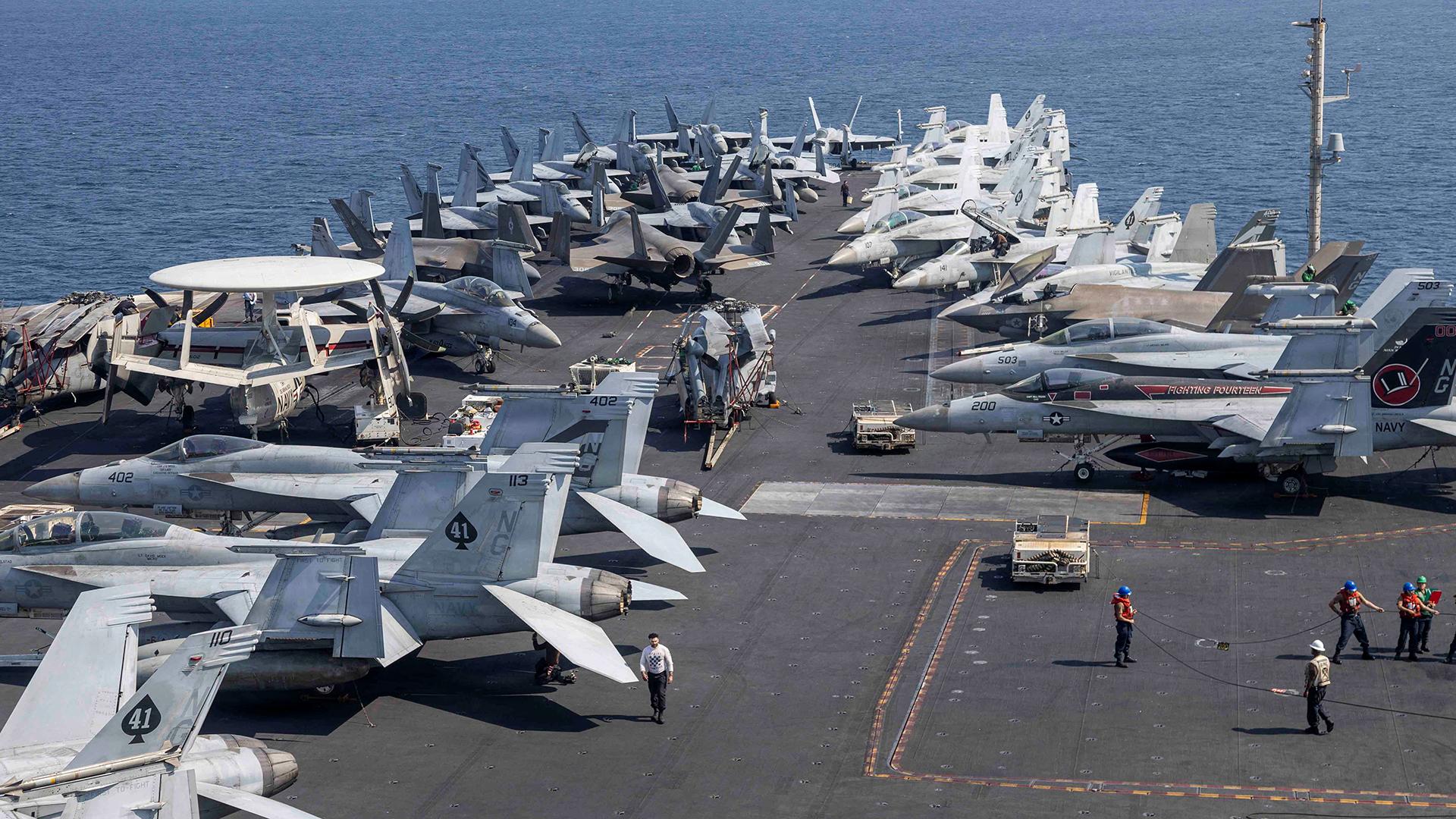 Фото: U.S. Navy Handout via REUTERS