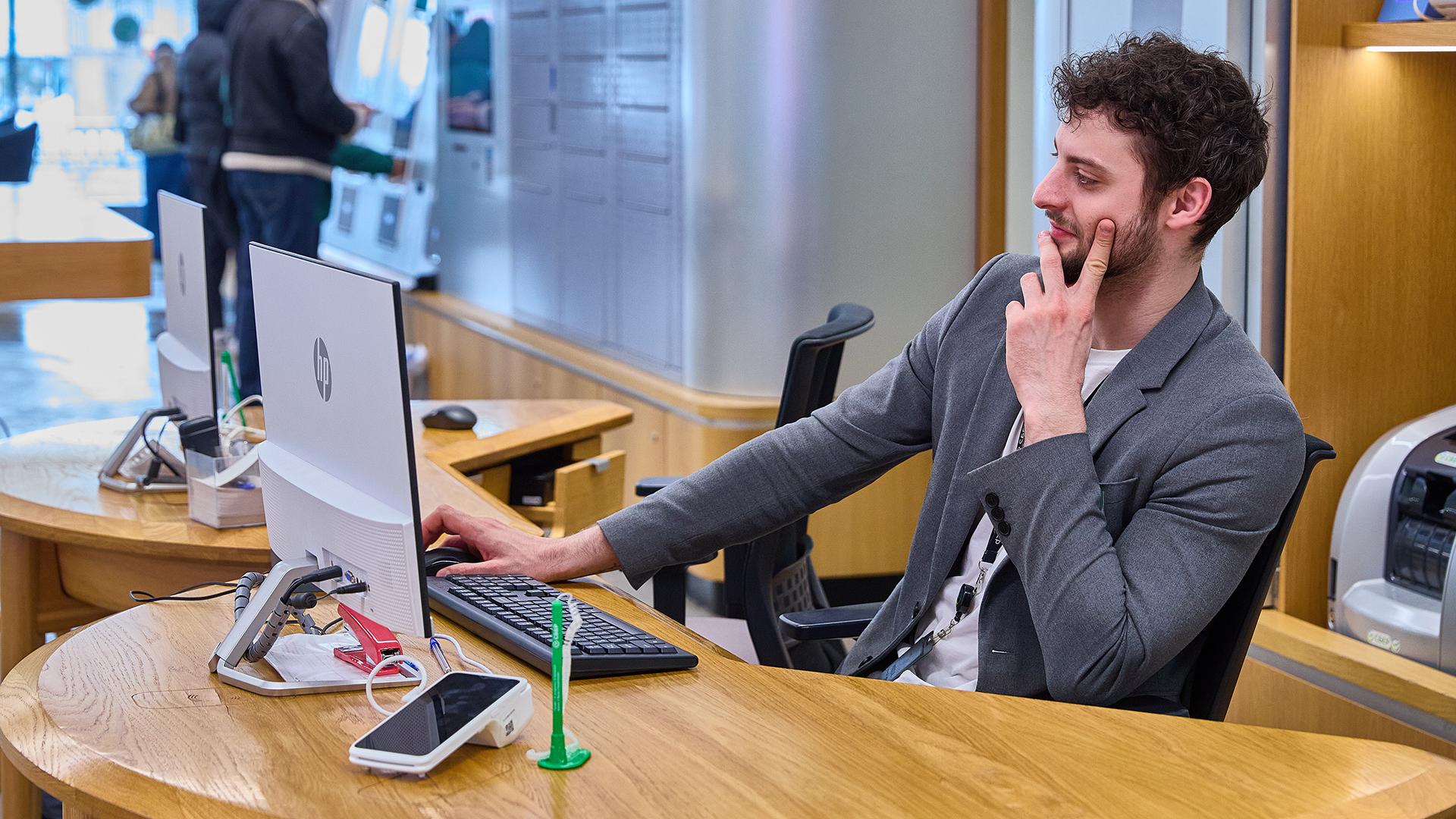 Фото: ИЗВЕСТИЯ Полина Фиолет