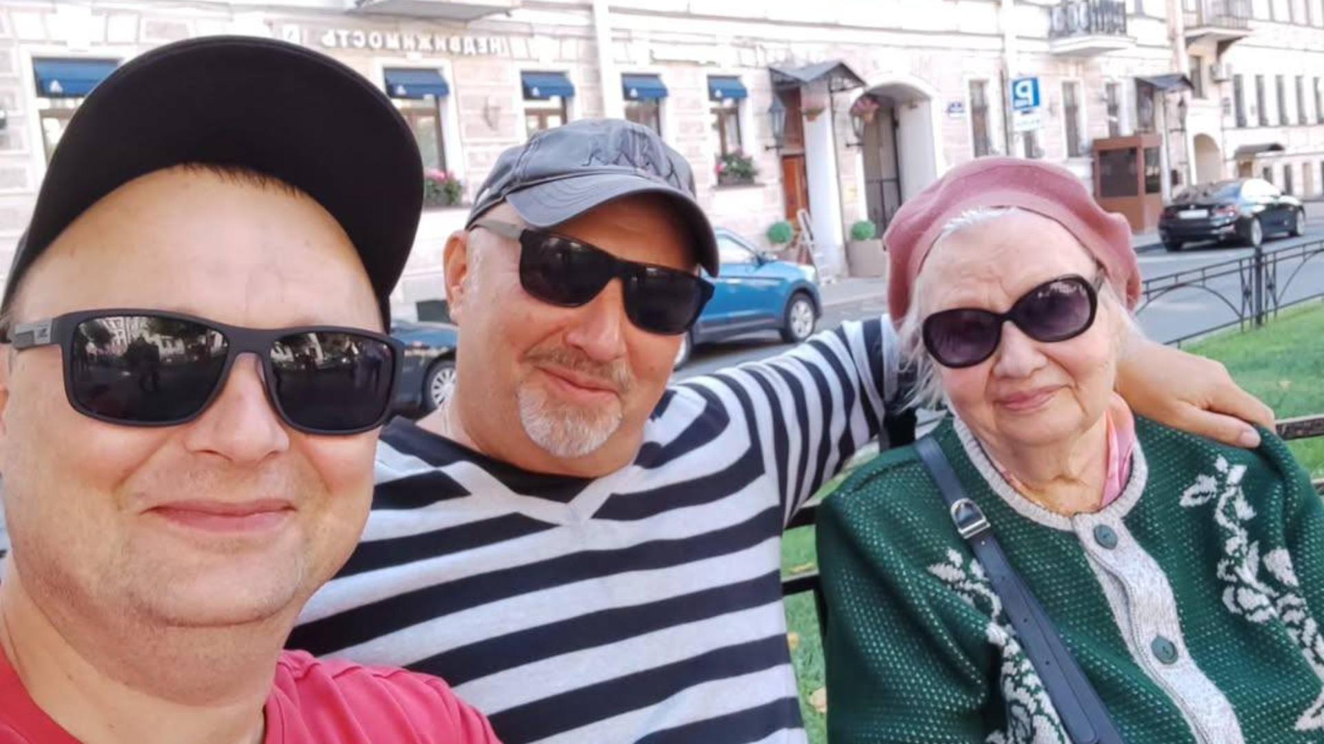 Юрий Гальцев с сыном и мамой tg-канал Юрия Гальцева