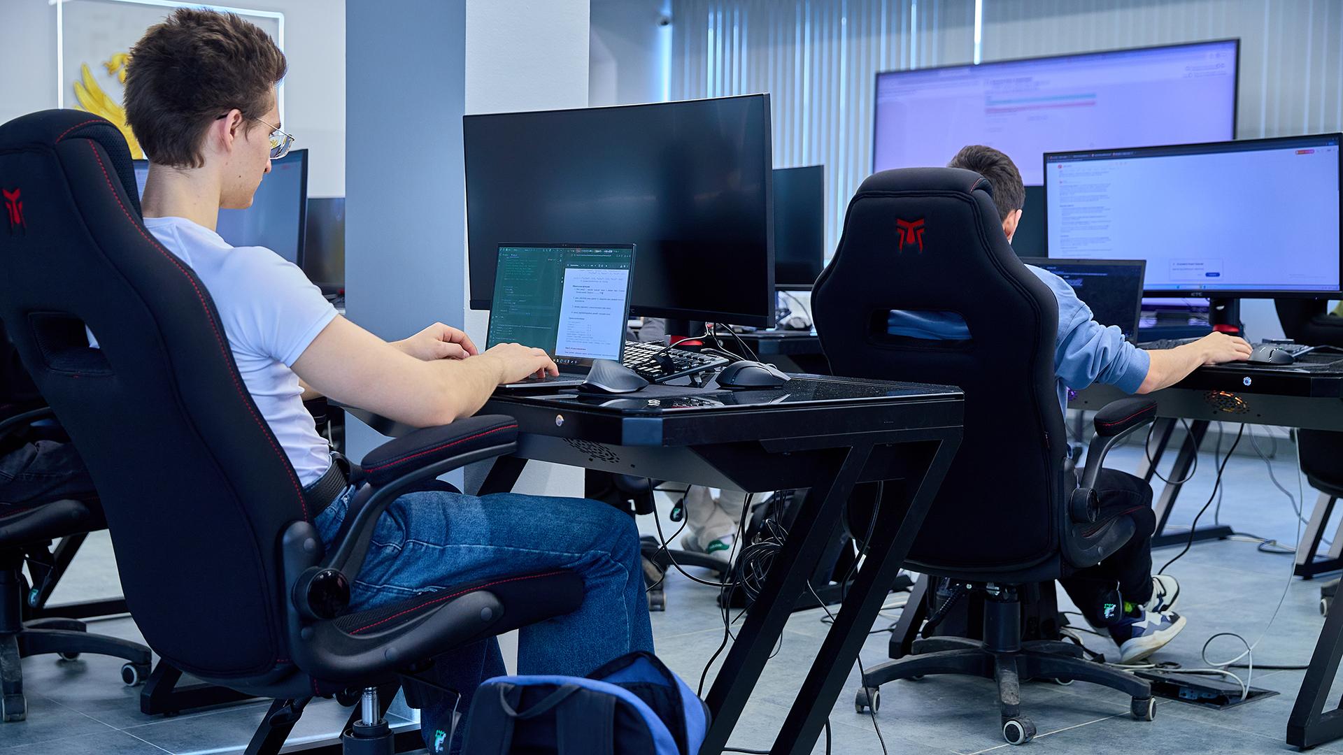 Фото: ИЗВЕСТИЯ Полина Фиолет